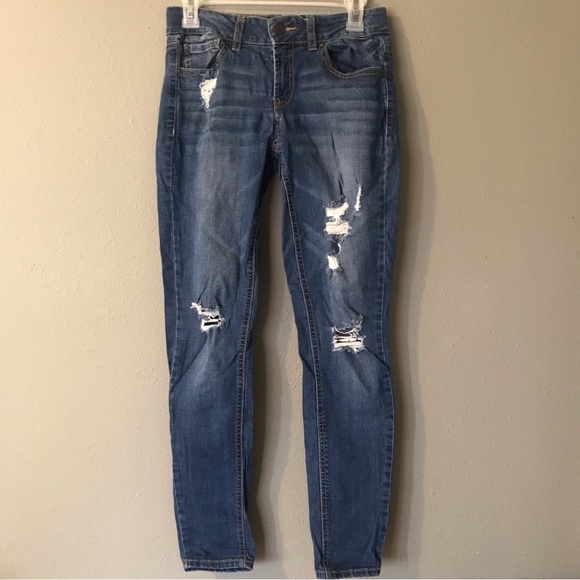 refuge Denim - Refuge Factory Distressed Jeans Size 2